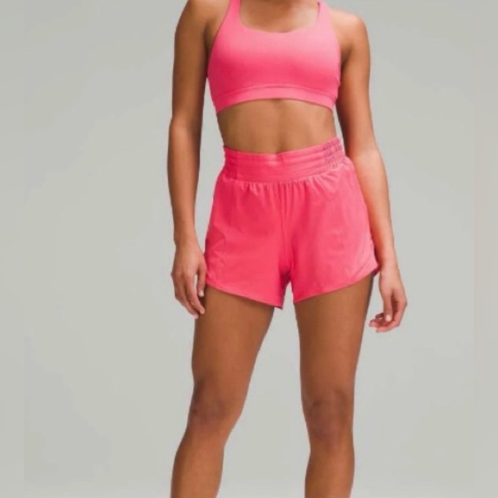 Lululemon Hotty Hot High Rise Short 4” Lined 
Size 6 Glaze Pink